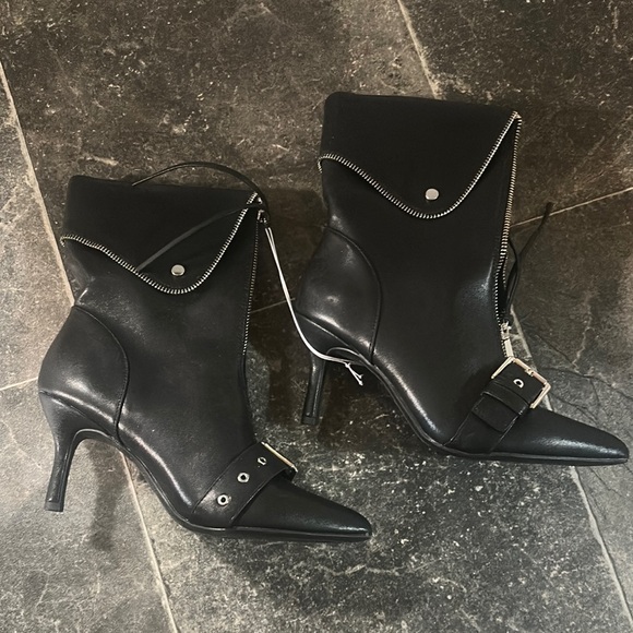 Shoes - Black Leather Pointed-Toe Heeled Ankle Boots